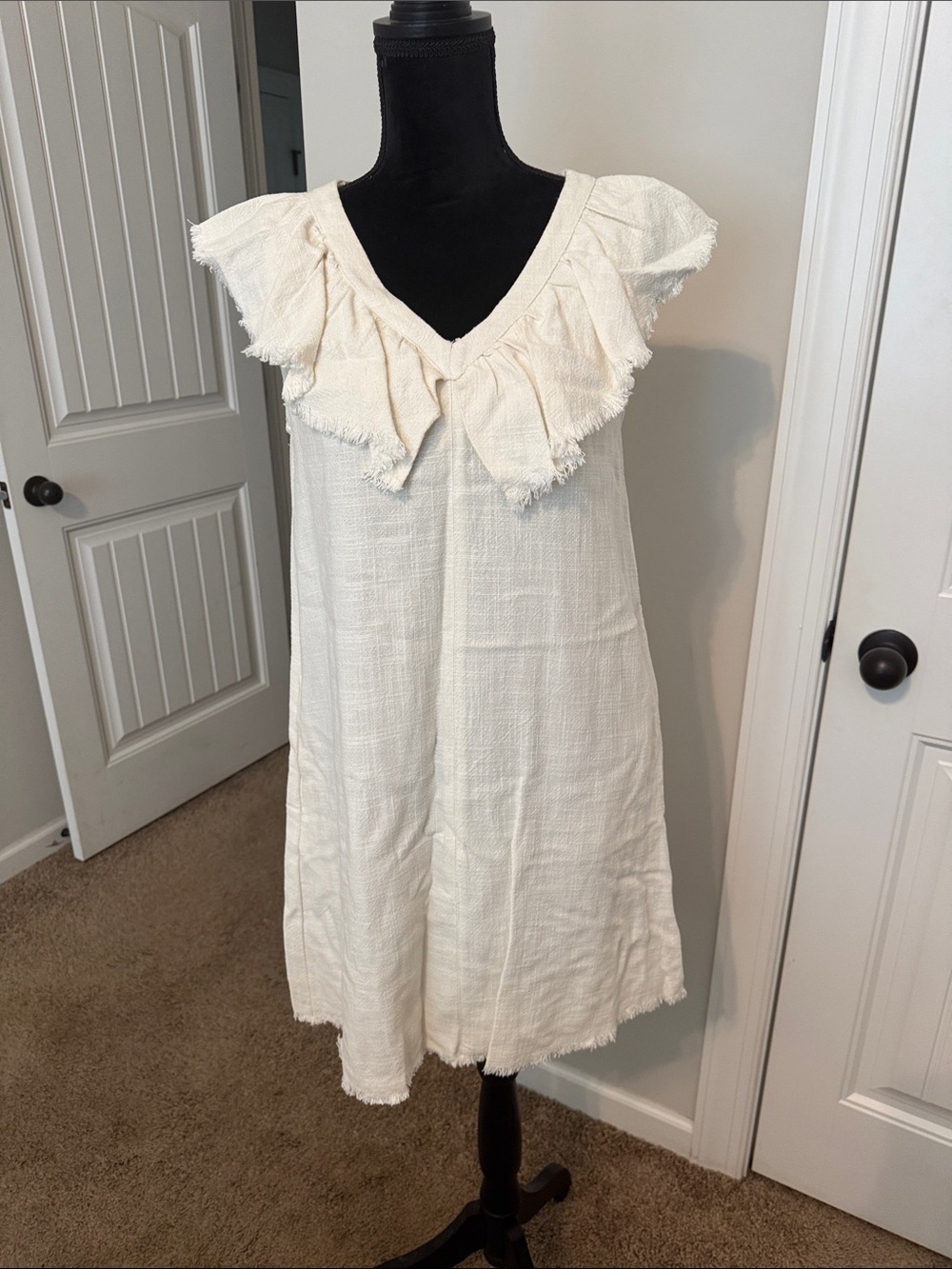 Mo: Vint off white dress. Size small